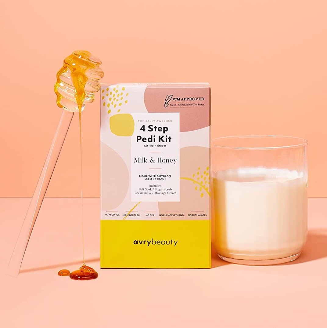 AvryBeauty 4-Step Pedi  Milk & Honey Scented Pedi Kit